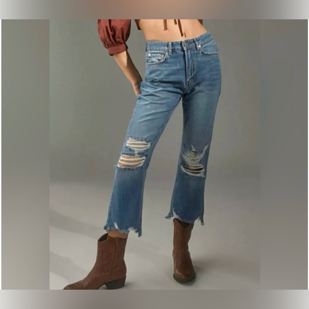 BDG Cropped Flare Distressed High-waisted Jean…